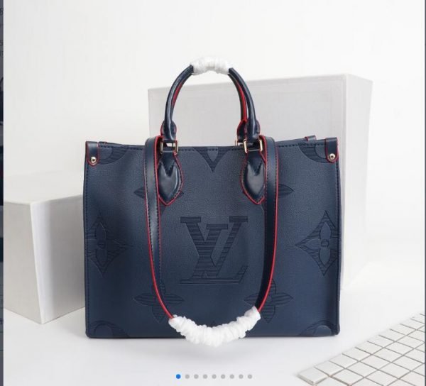 Louis Vuitton shoulder Bags - Image 5